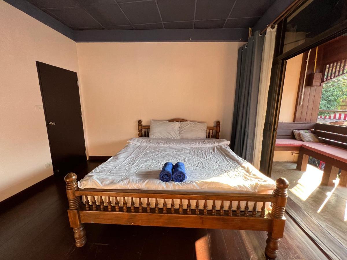 Madera House Pensión Chiang Mai