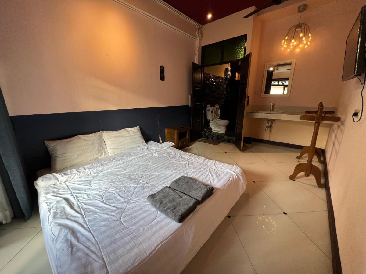 Madera House Gasthof Chiang Mai